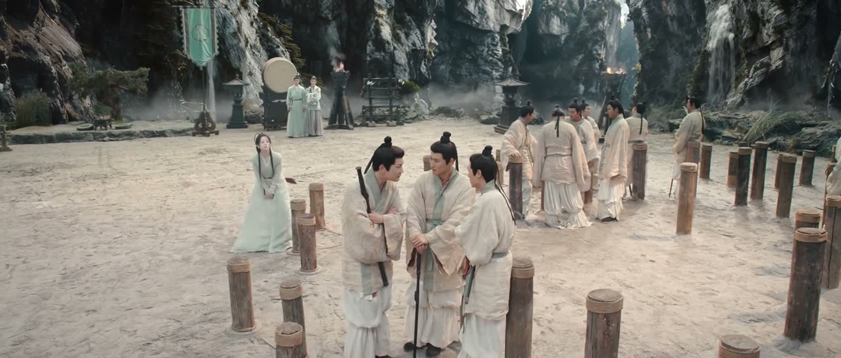 不比当年蔡女侠差