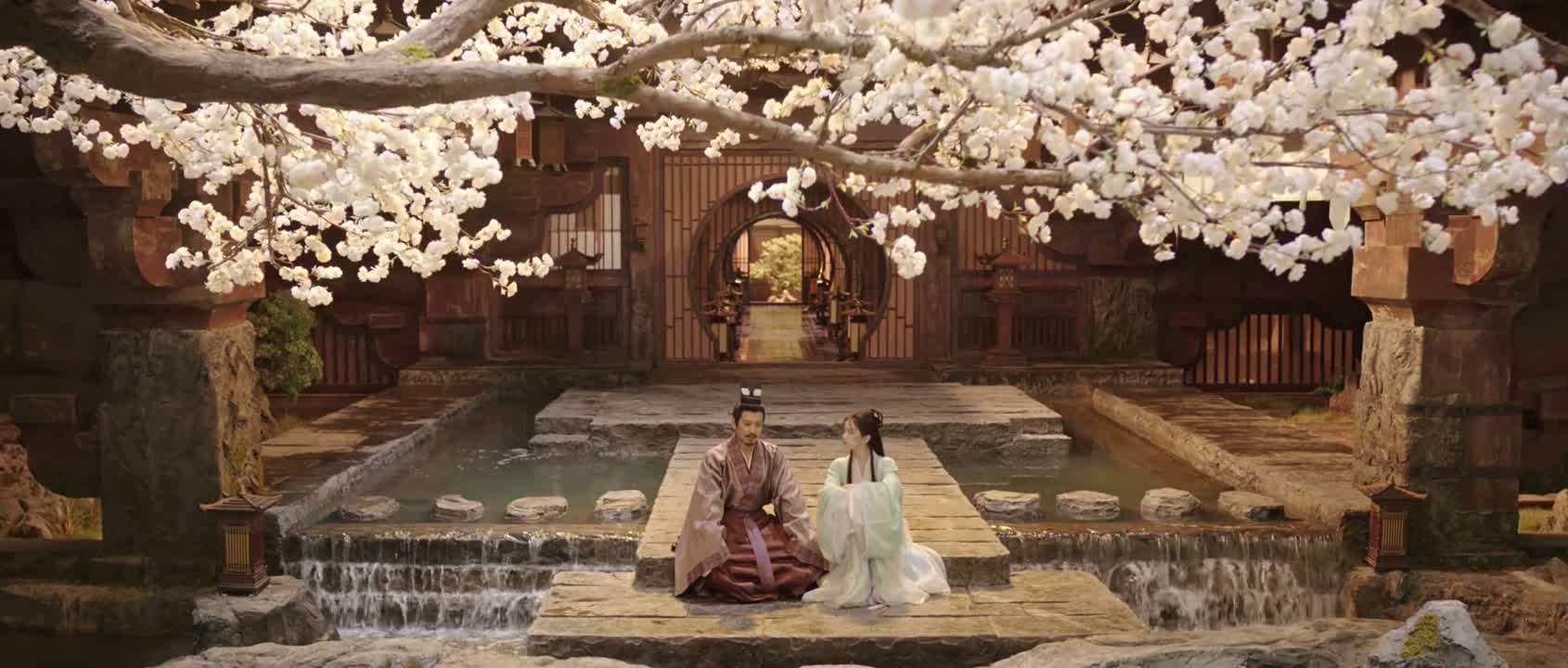 他会与你一起听戏