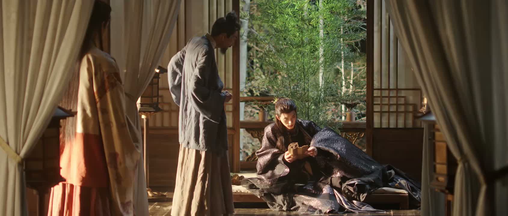 这事我看隔壁老村长家的