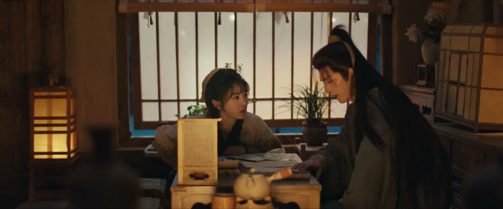 你也是看书看困了吧
