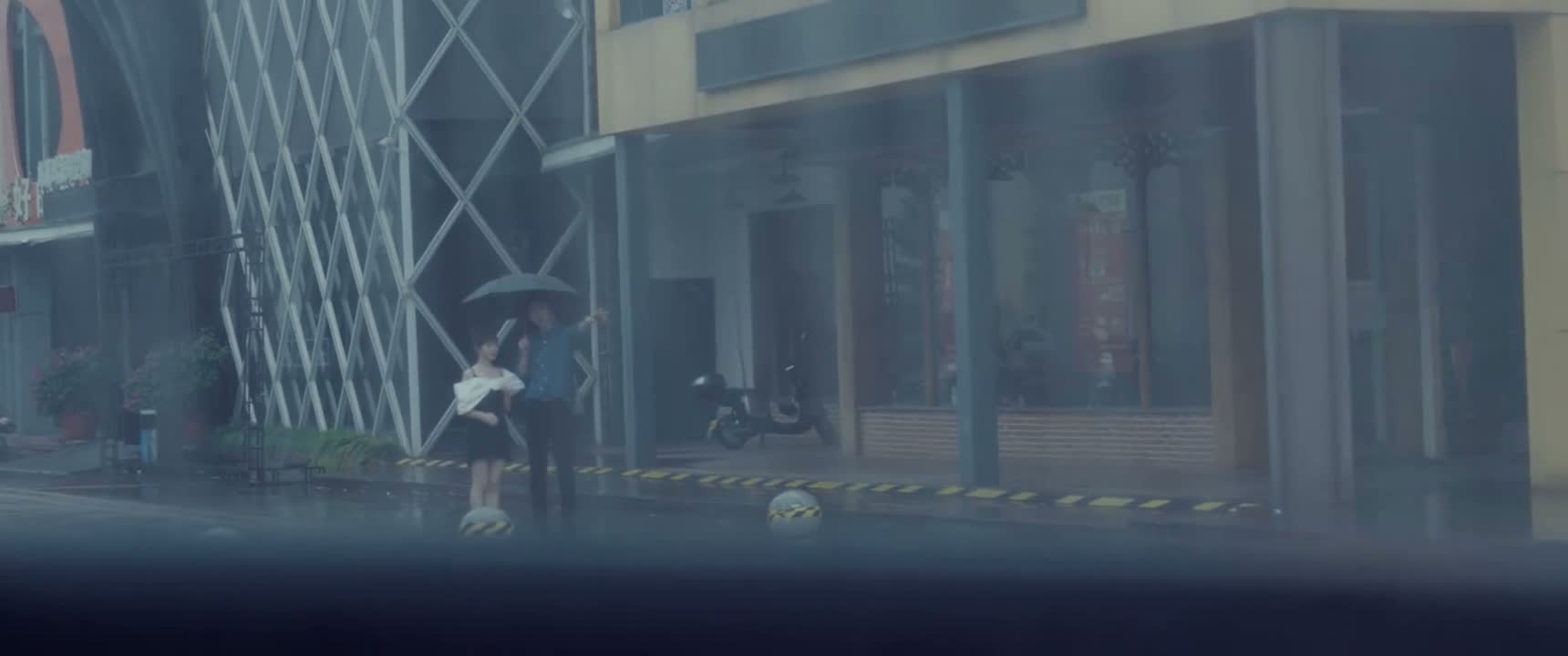 然后再过三个红绿灯