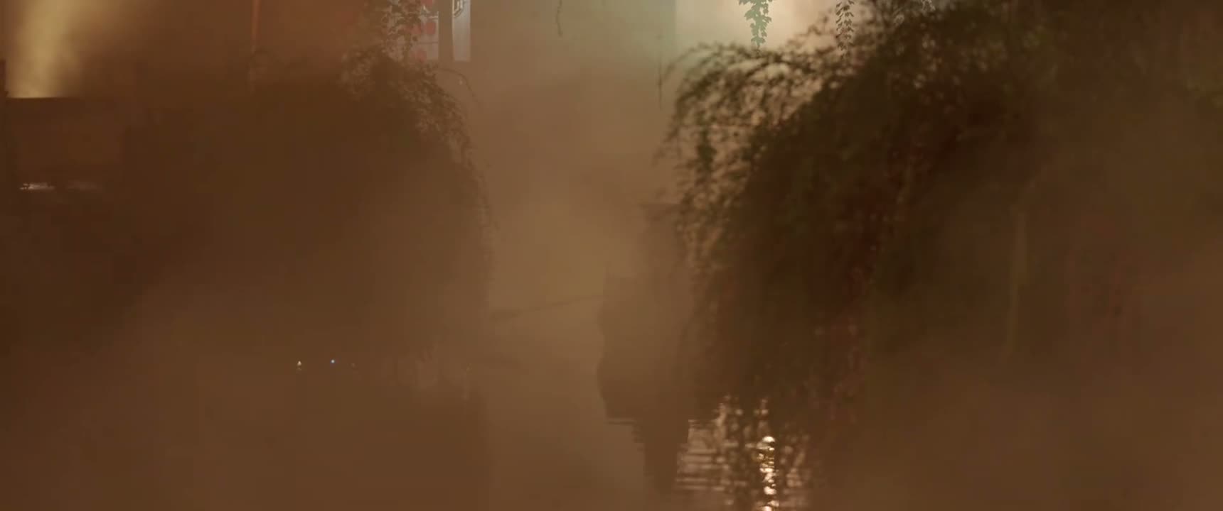 而不是黎明前的黑暗呢