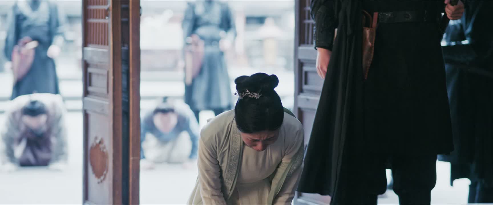 拖出去 眼睛挖了