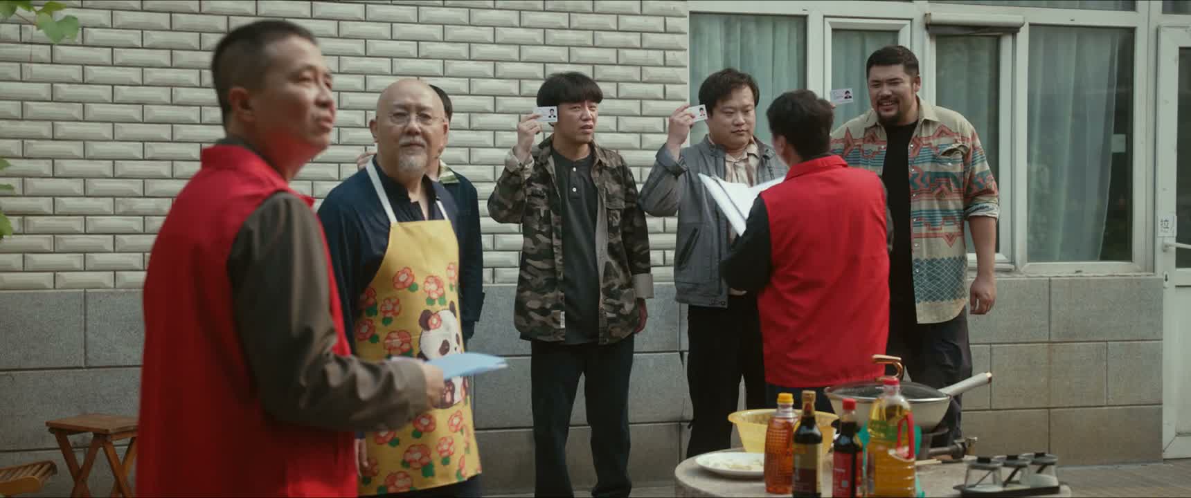 门口那个车是您的吧