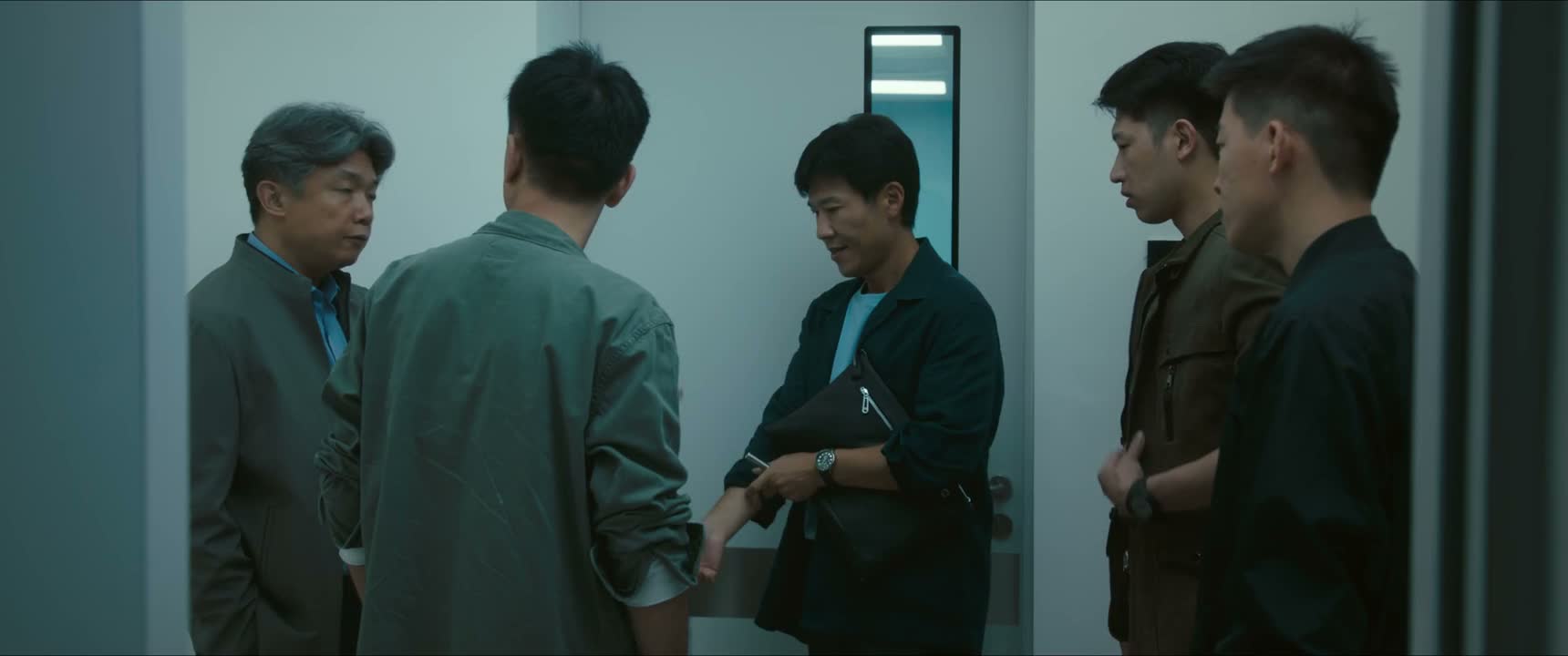 千万不能违反纪律啊