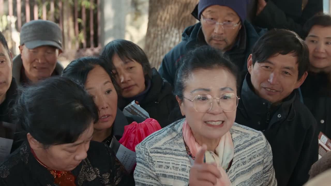 成天在外吃喝嫖赌下馆子
