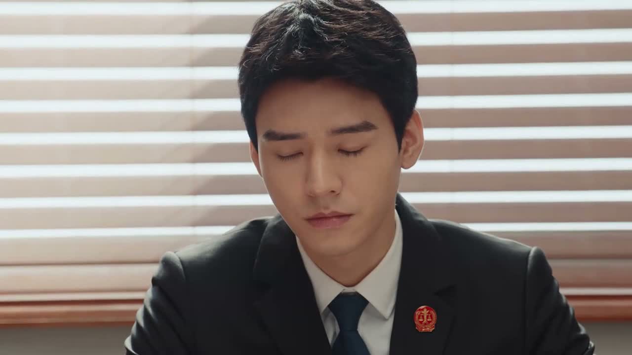 你们两个人都黄土埋半截子了