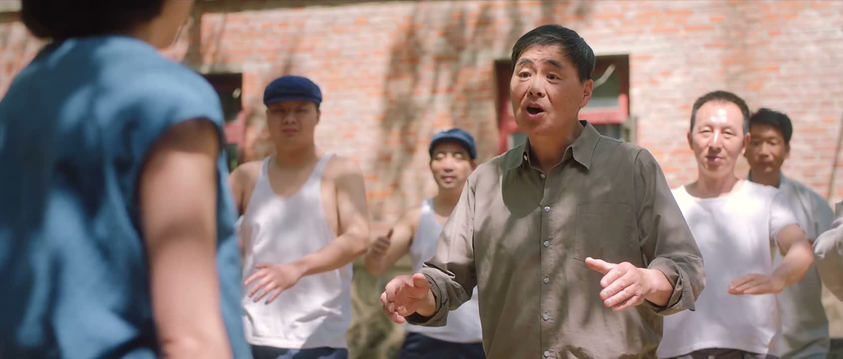 是不是好事将近 要发喜糖了