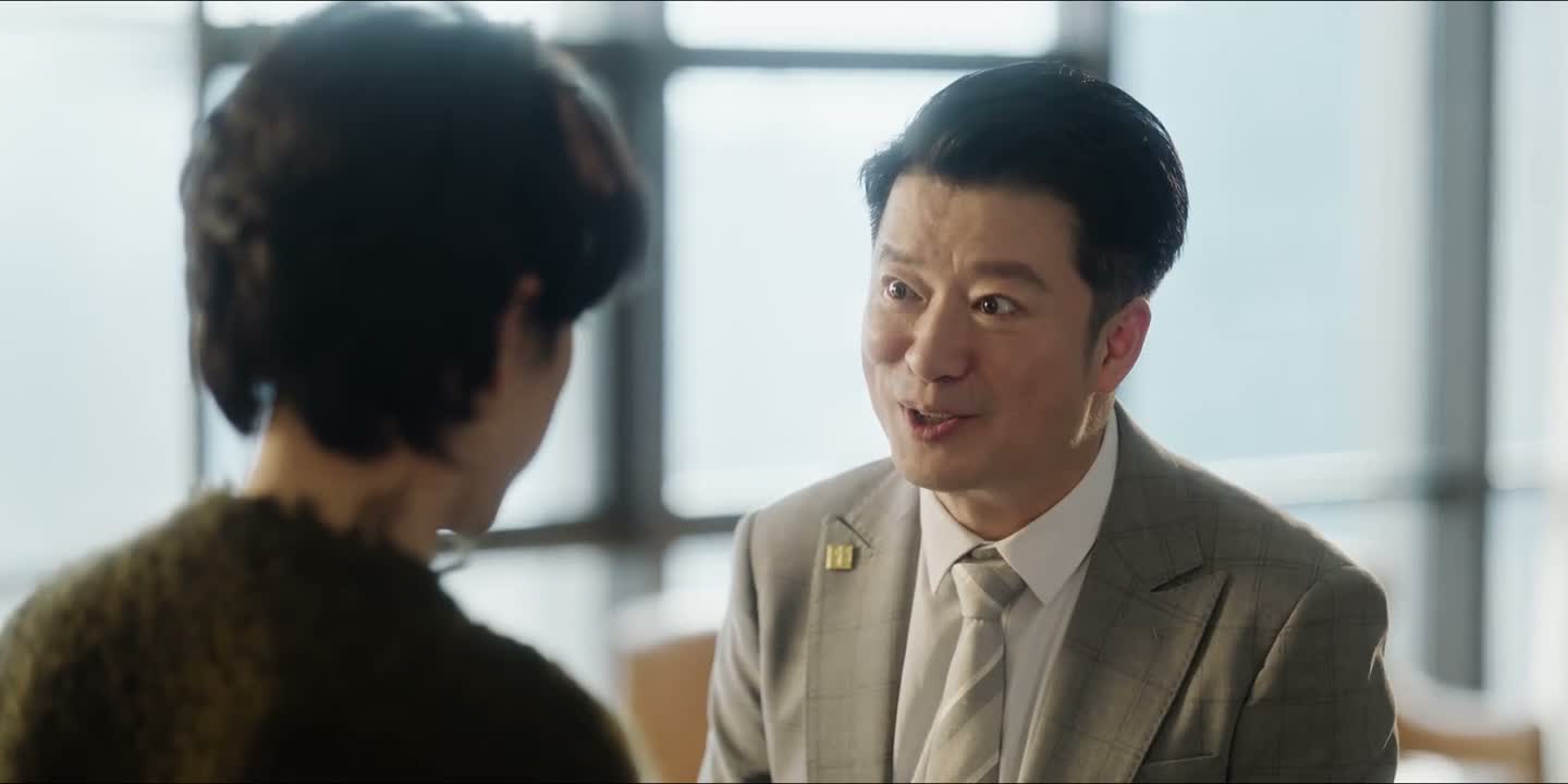 咱们得保持步调一致啊