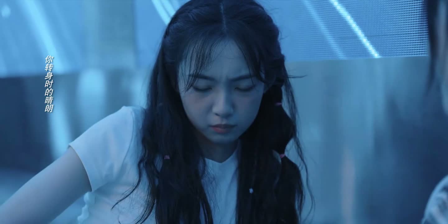 不然我也不能喜欢他了