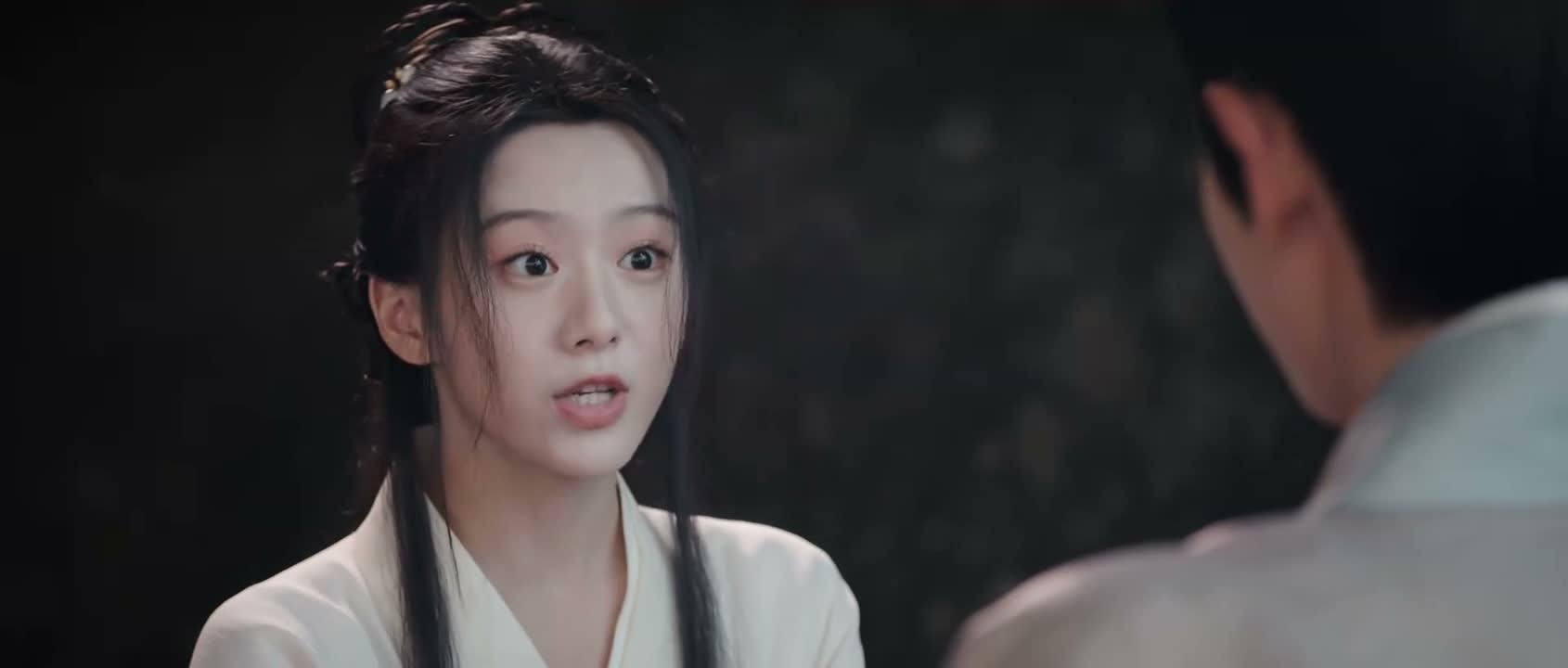 那就多谢三师兄了