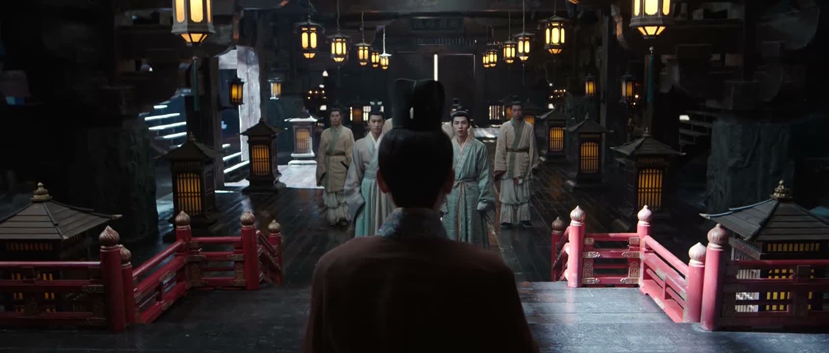 她与二师弟便帮忙寻找