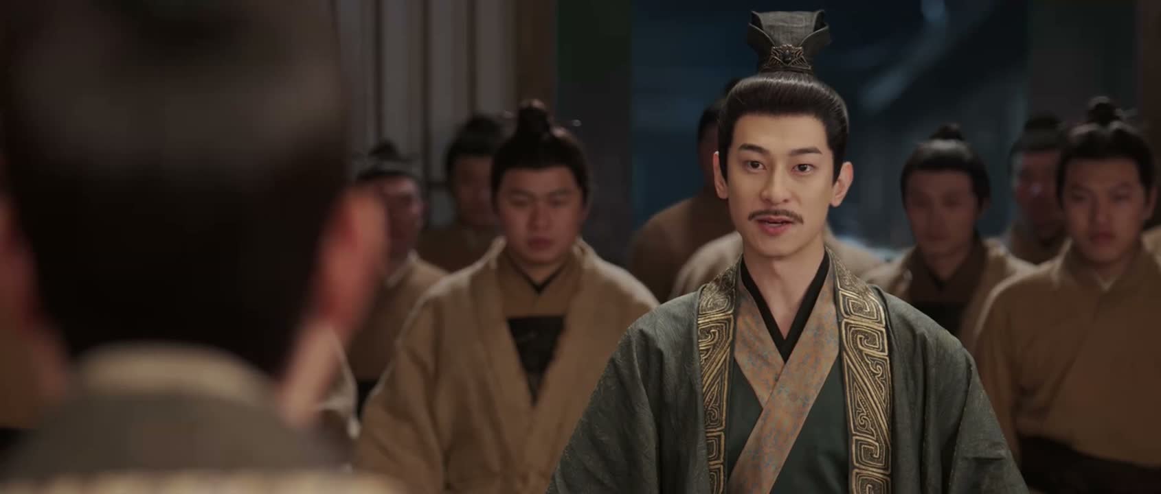 我带人查验过尸身上的剑伤