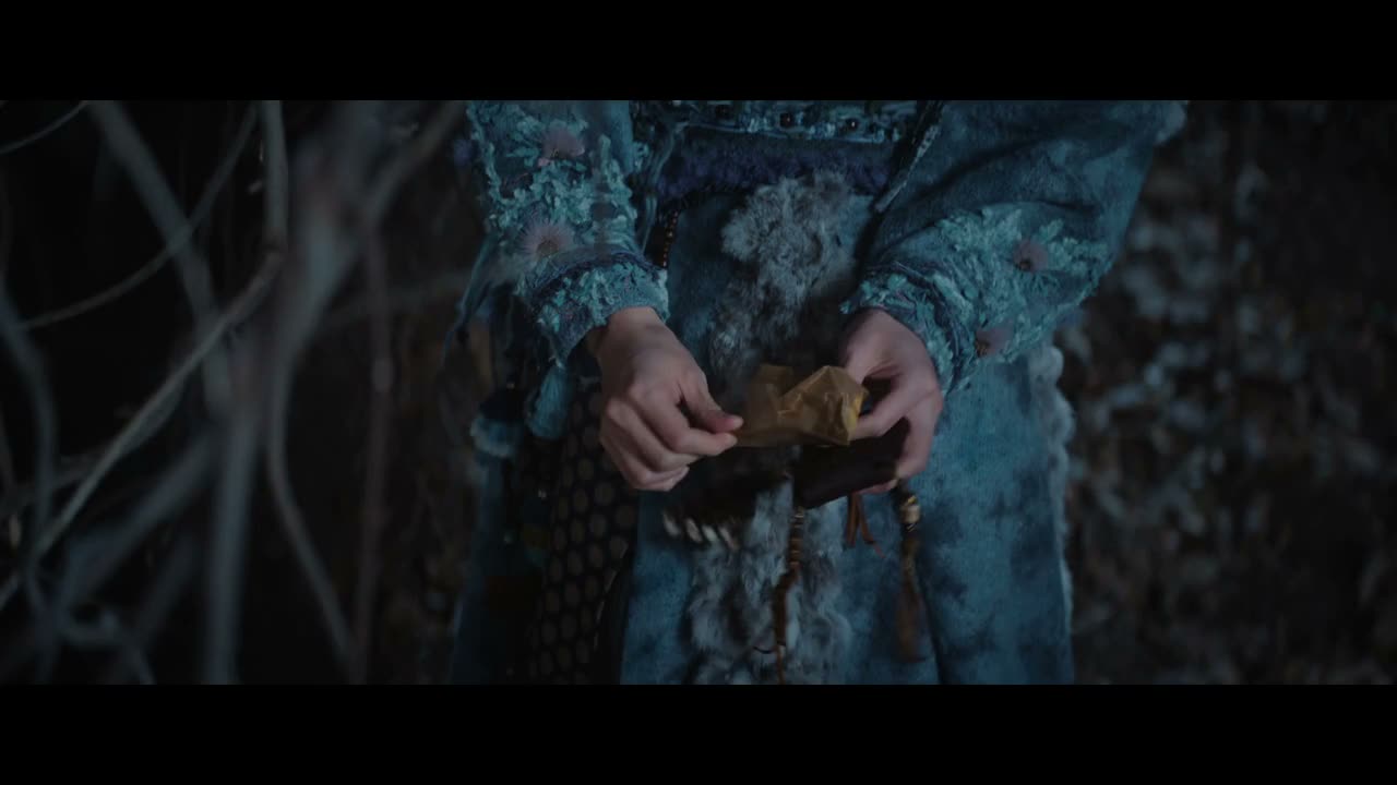 还磨蹭什么呢?快进来