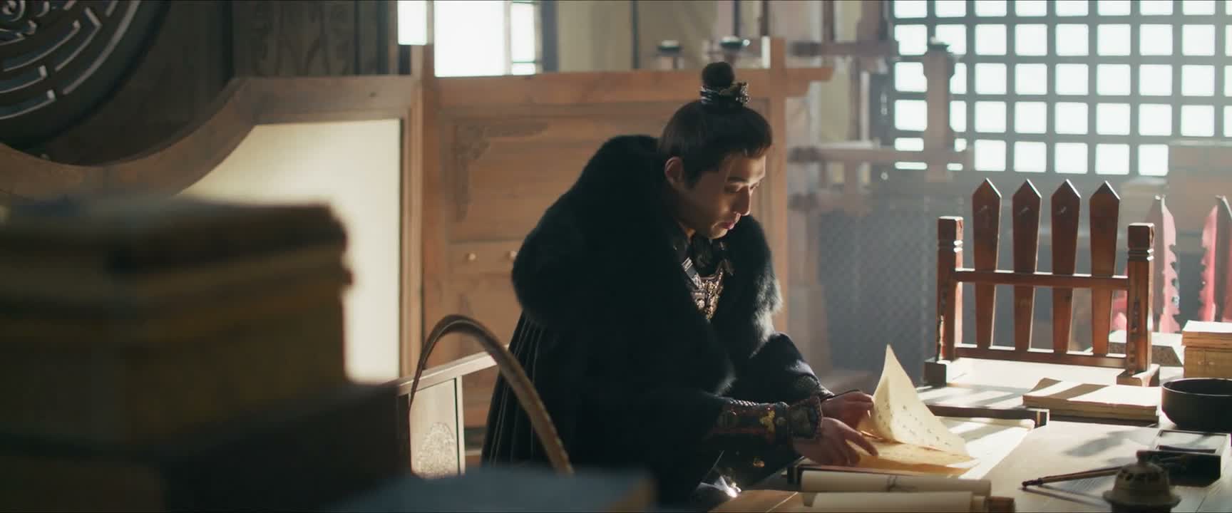 本 本侯
