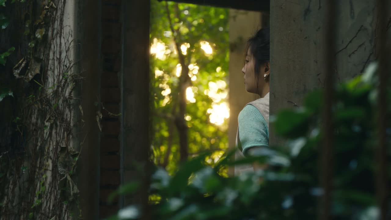 我爸就没事老动手打我