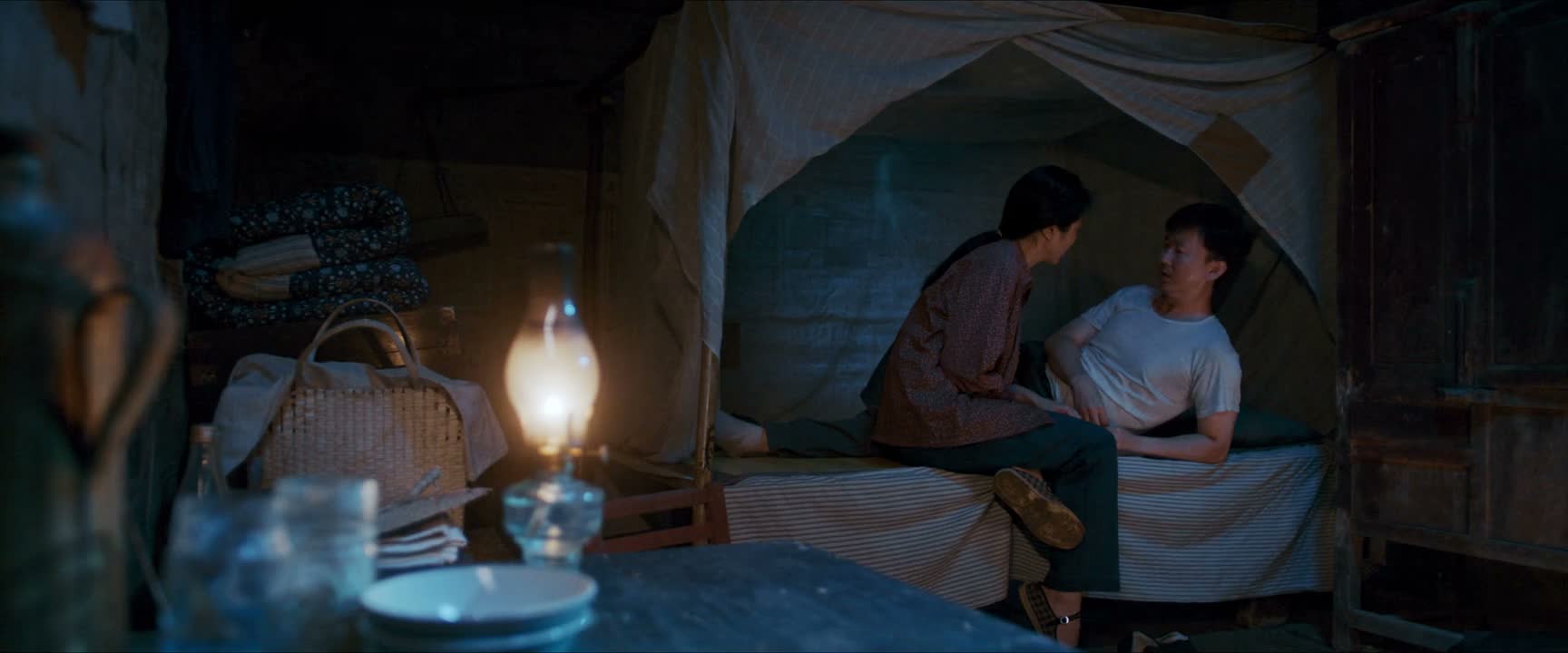 想啥呢 天天 赶紧睡