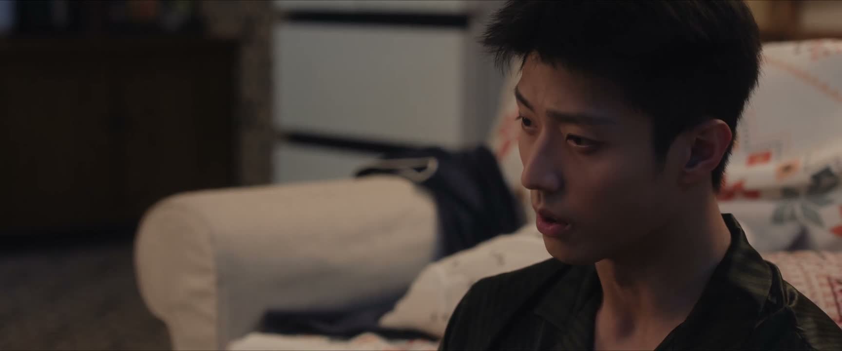 你楼上的邻居失眠 巧了吗这不是