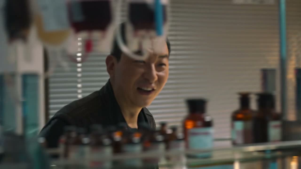 老付 您忙着呢 来 加个塞