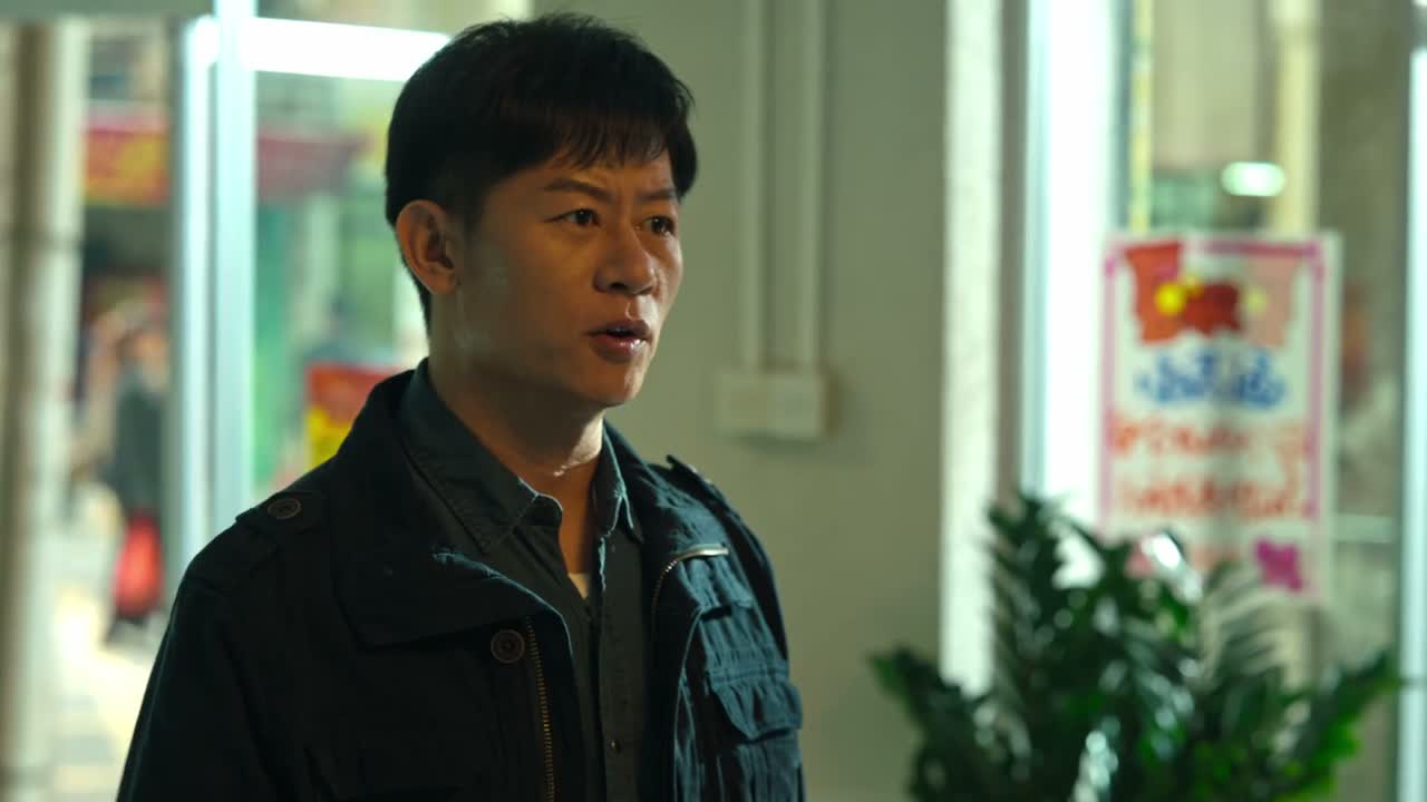 请你跟我们回去 配合调查