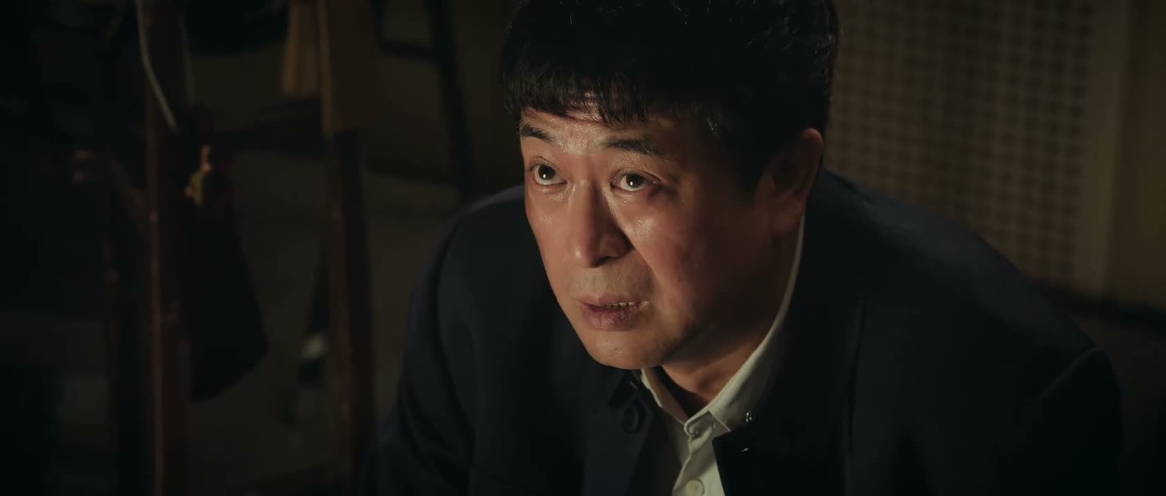 就真得她自己走了