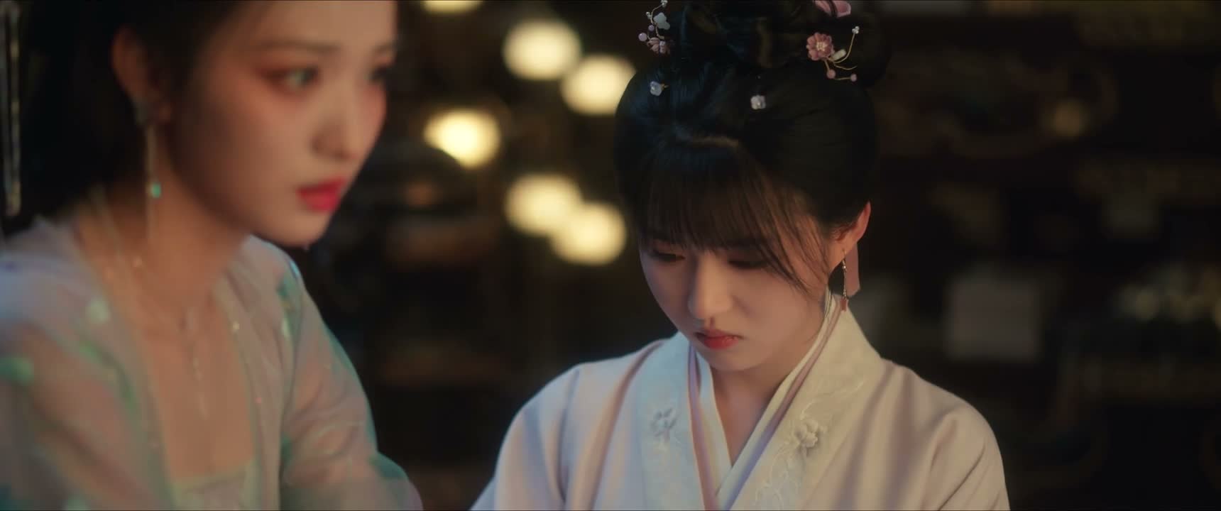 小眉早已把你当成家人