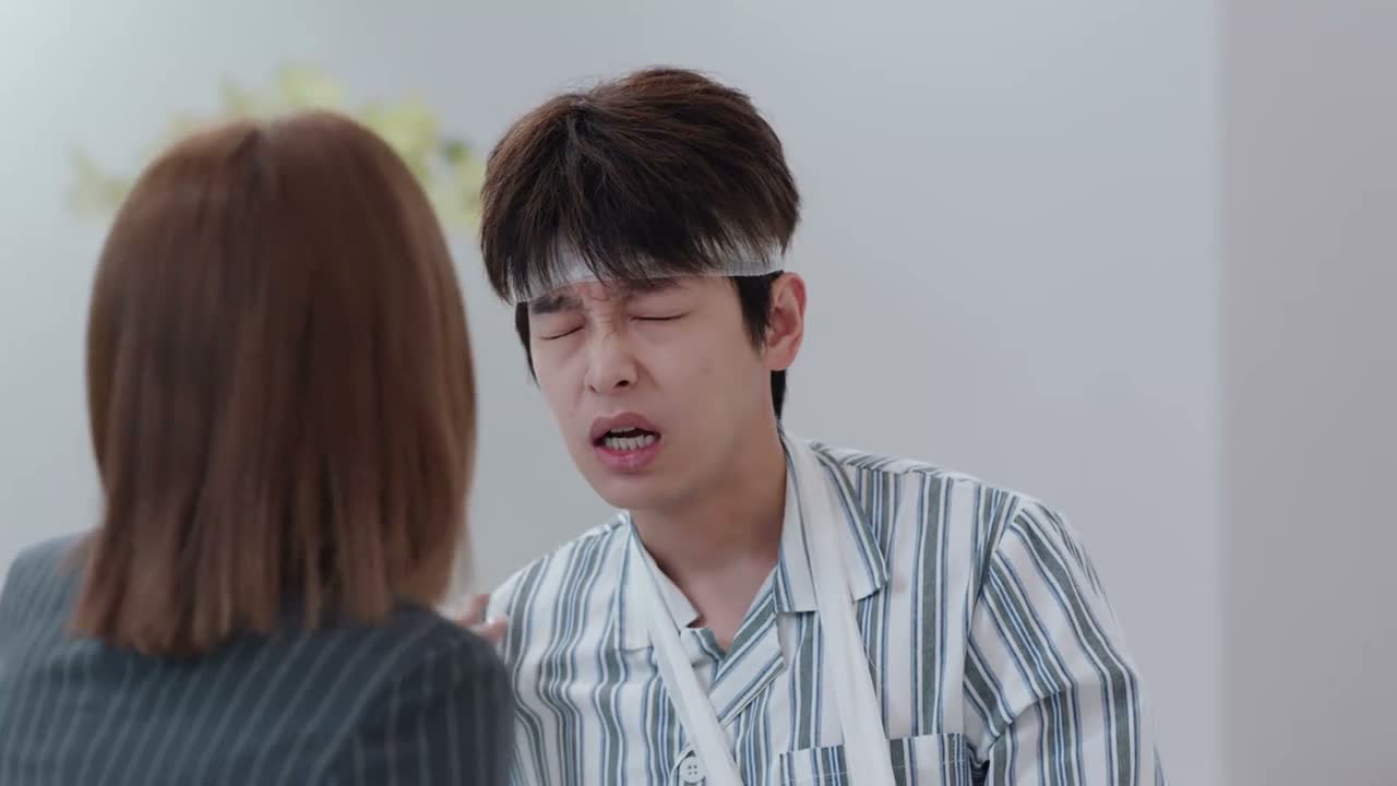 你刚出车祸 你别着急啊 别激动
