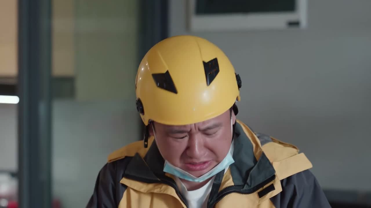 然后一看地址知道是你 一激动 啪 摔了呀