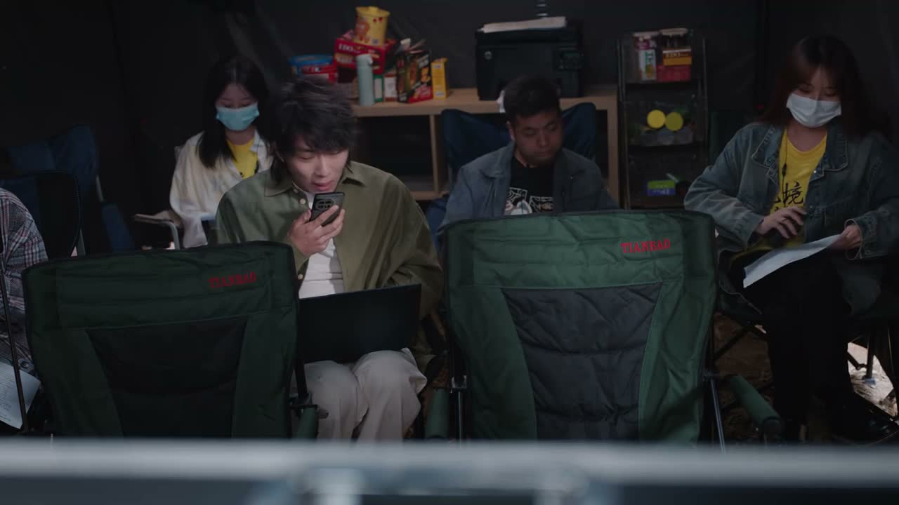 我把你给我那剧本 我给路知遥看了