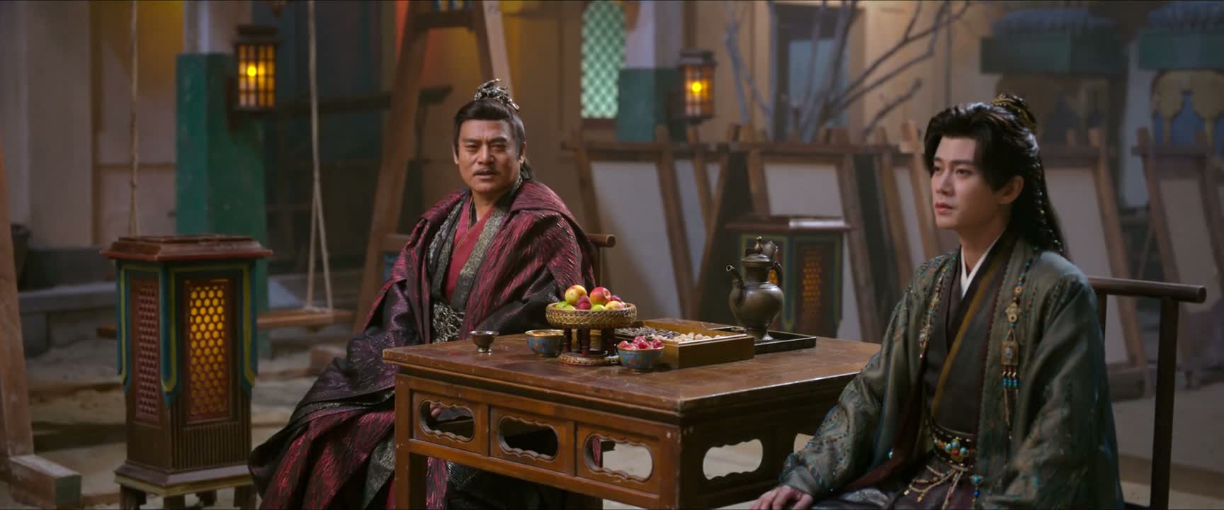 唱的是两个自小