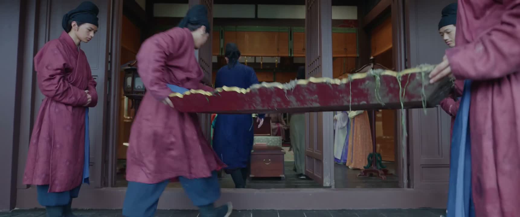 大郎君 各位族老 牌匾真的找回来了