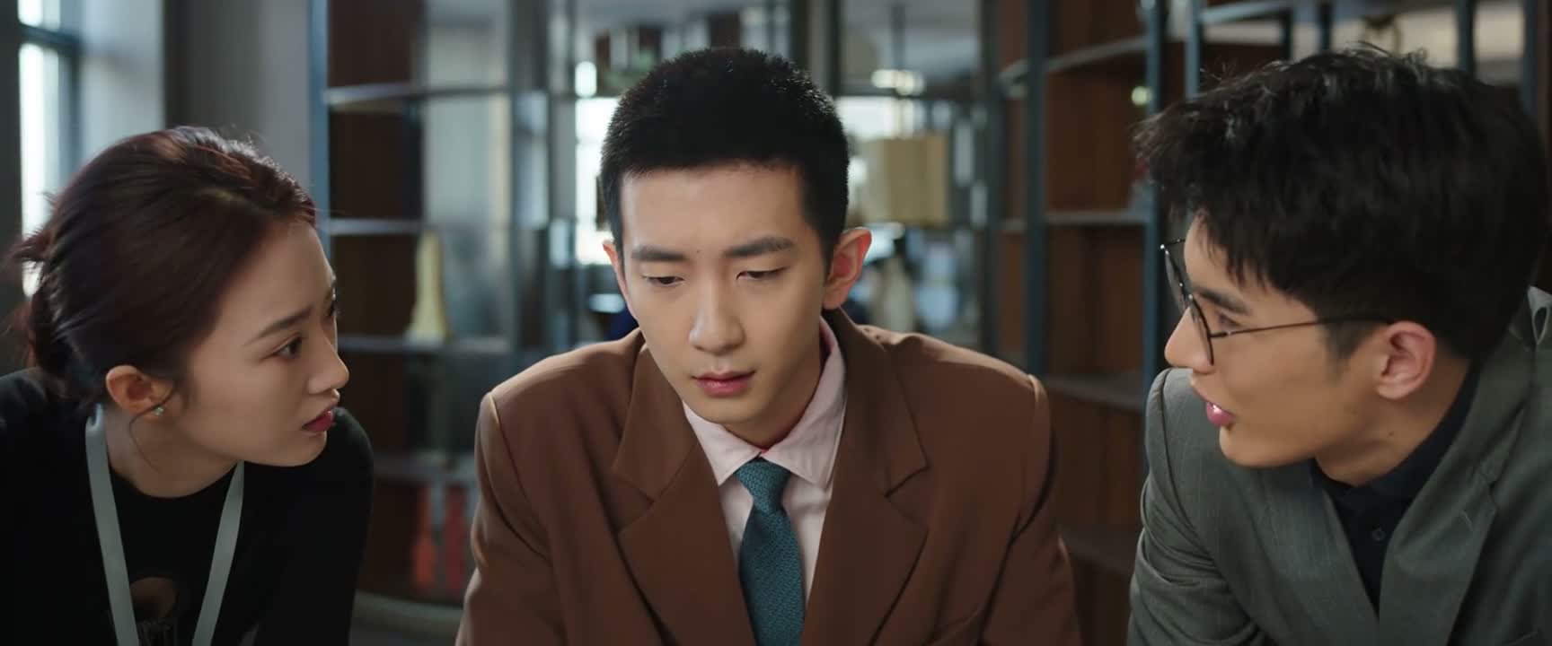 给这么多活还冷着脸