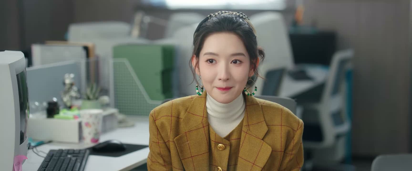 终于坐不住了吧