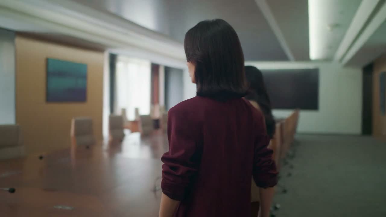 他倒是很痛快就答应了