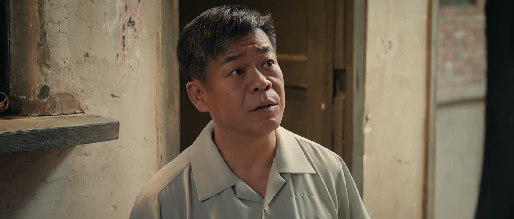 咱这儿能见啥世面 见鬼呢