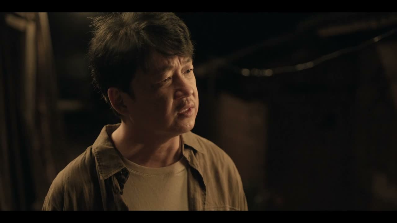 他犯了什么事 你不晓得？