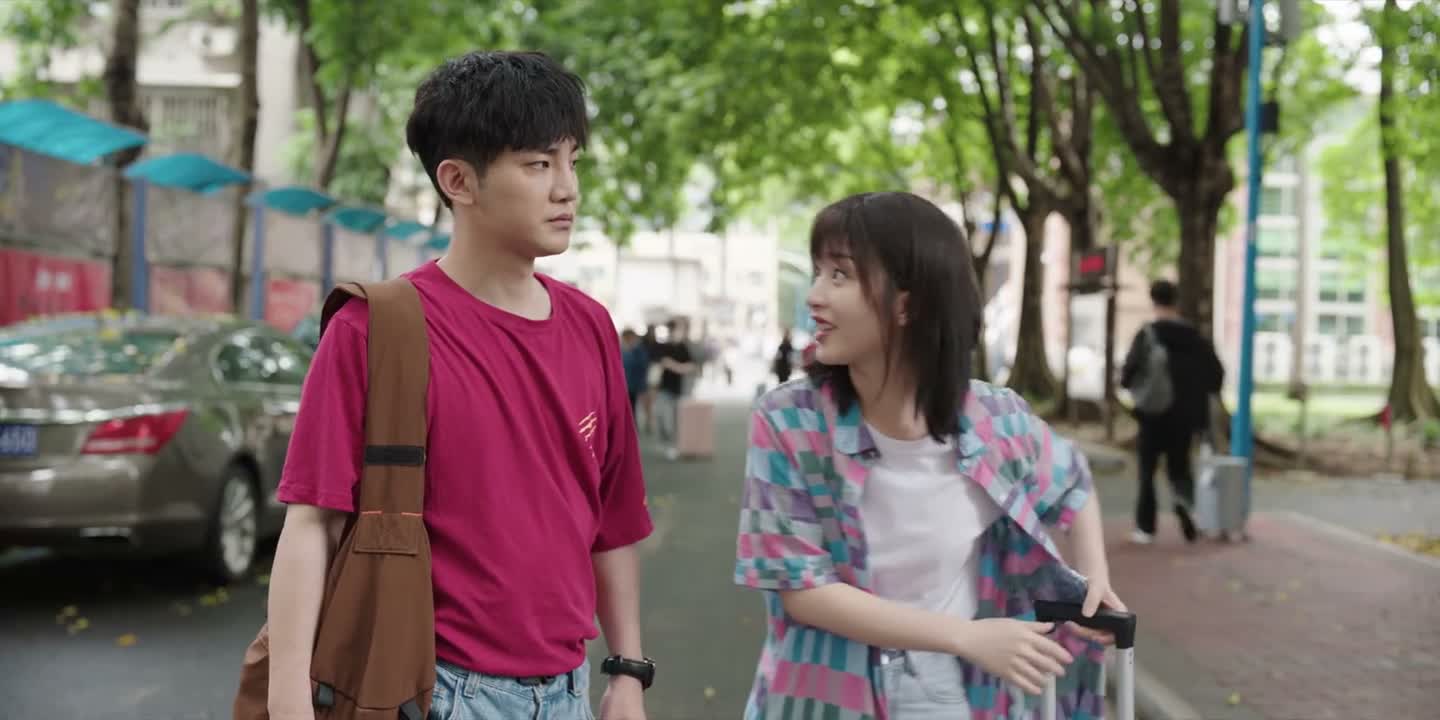 咋呢 怕你妈吃亏啊