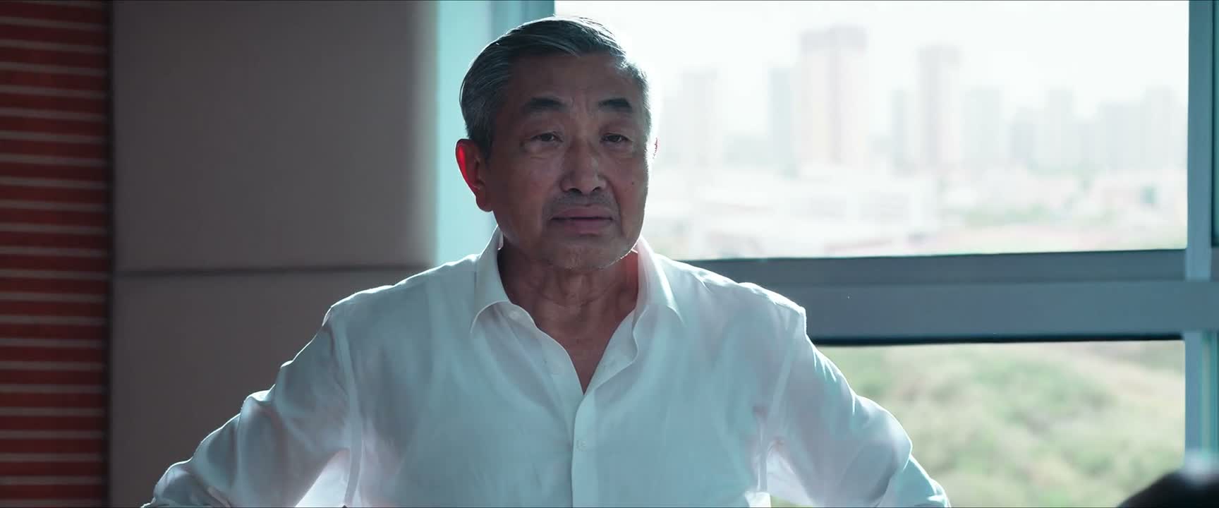 我一想到这个戚严 我心里就堵得很