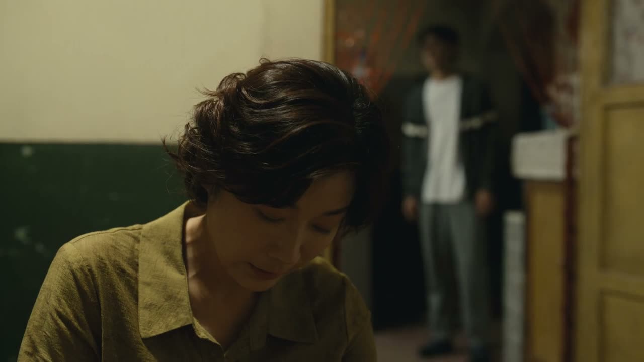 妈 你不能活在别人的嘴巴里吧