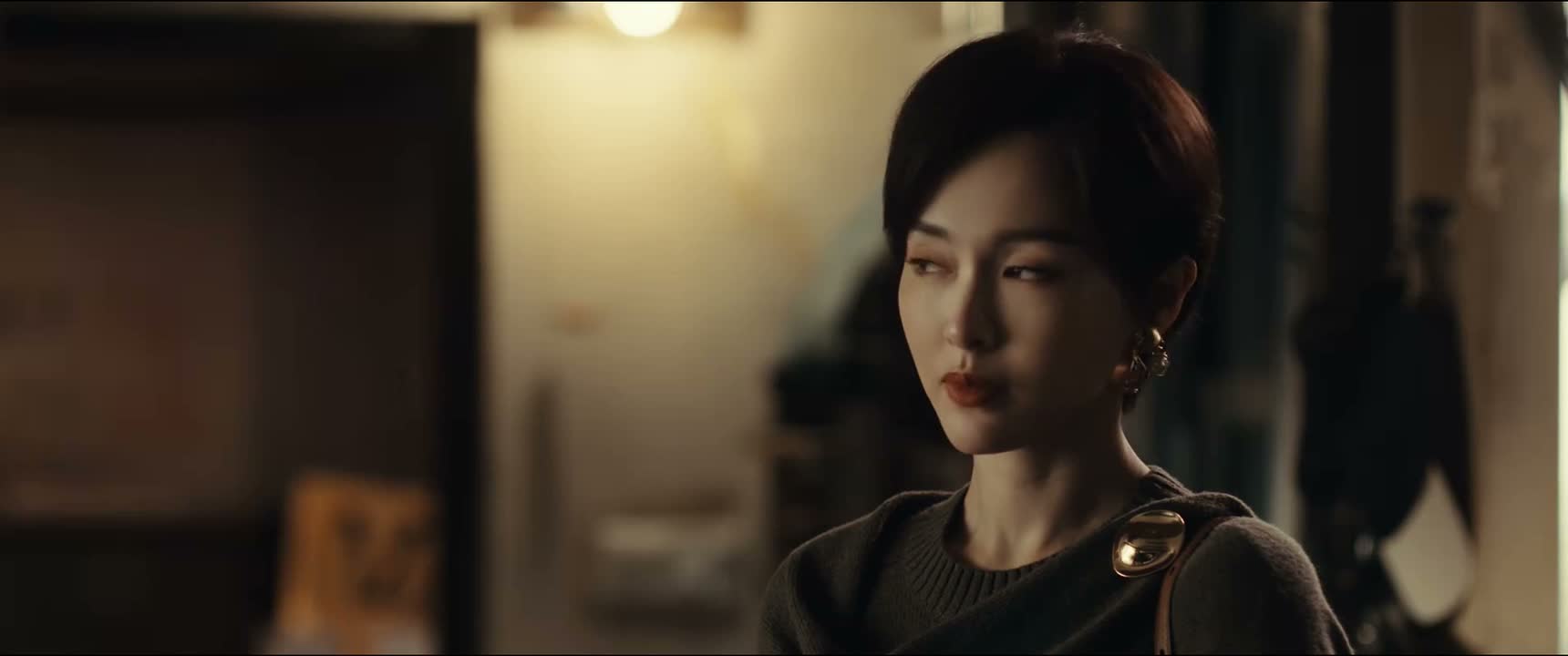 我一直在试着向你靠近 但你一直在把我往外推