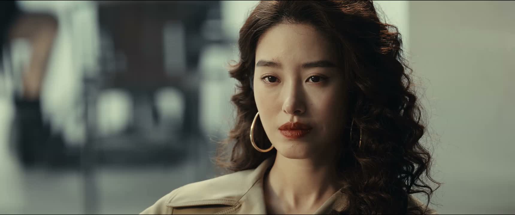 有保姆 有司机 还有两条狗