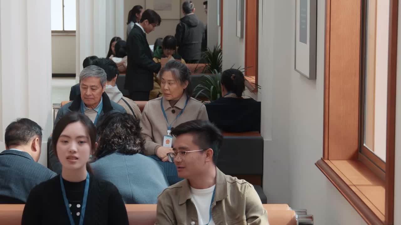 今天怎么这么多人 好闷啊