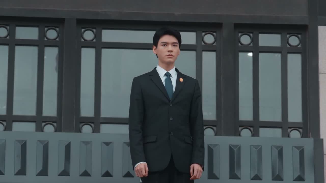 竟然以为她在等你