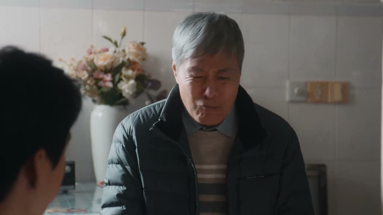 我不想看见她 大妈说