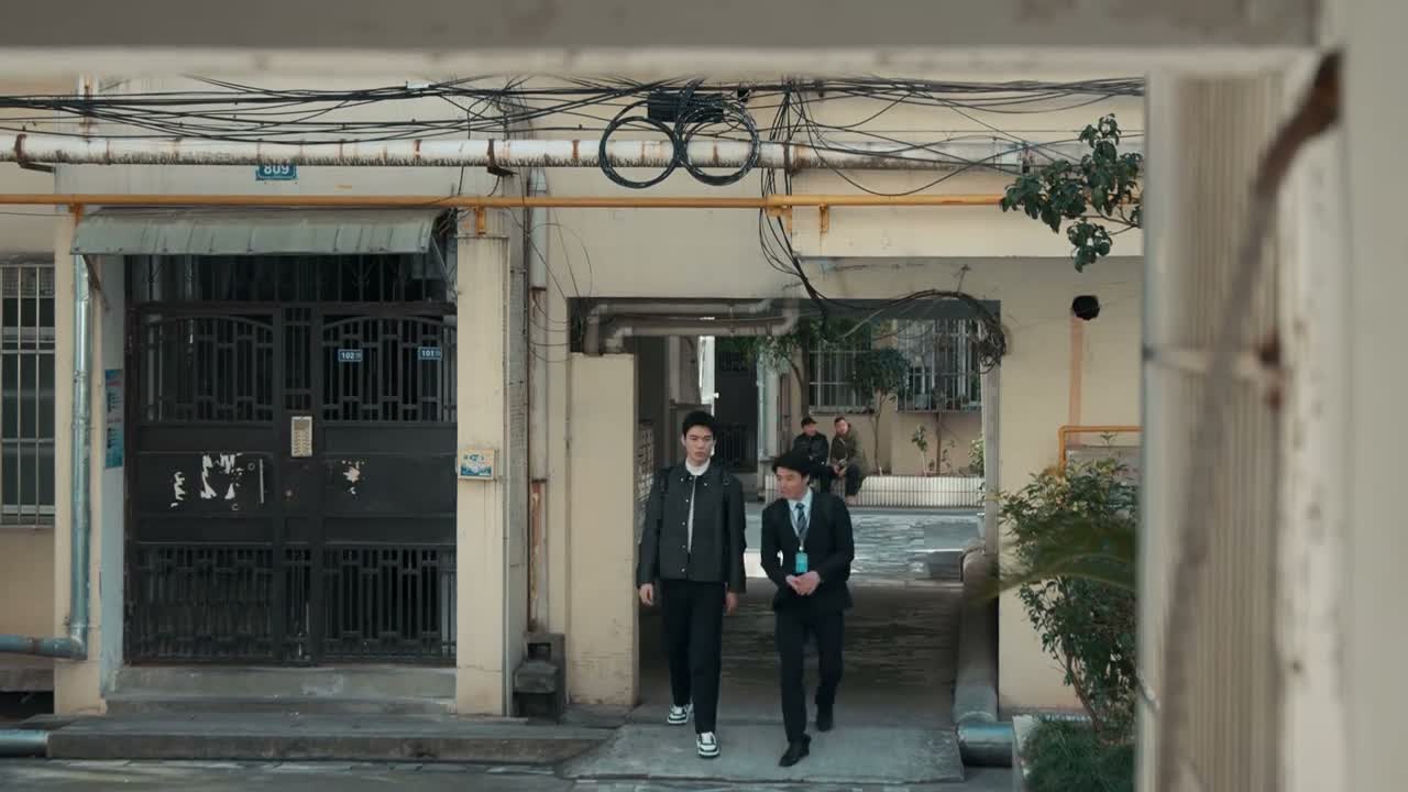 我就习惯住得离单位近一点
