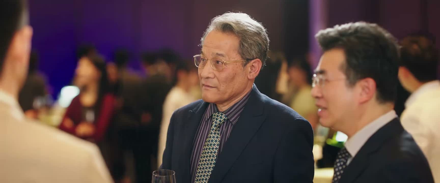 二位 我还有事 不多打扰了