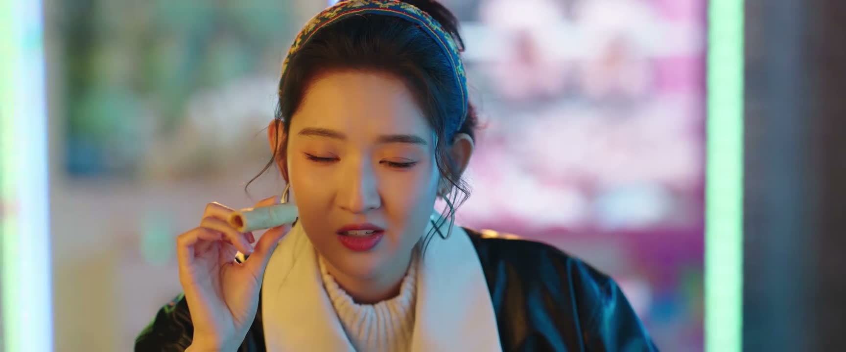 看来人类的悲喜不相通啊