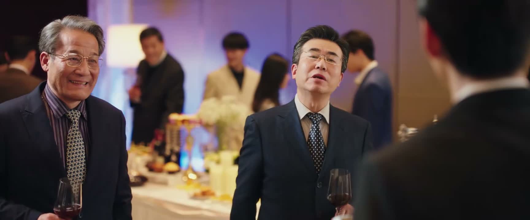 平时也不怎么看你参加聚会啊