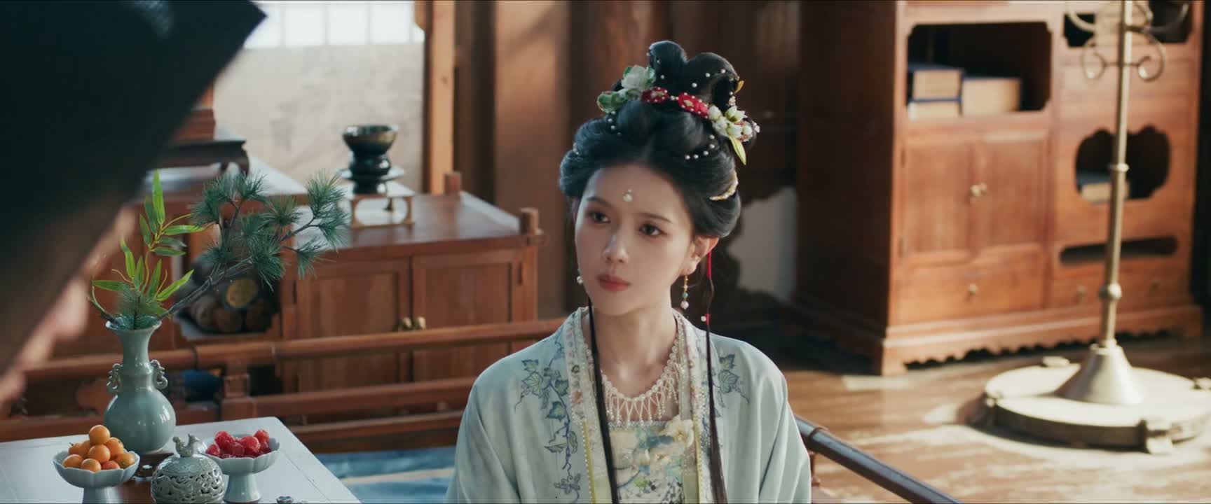 本宫与谁的婚事