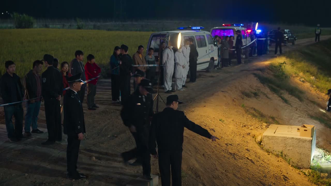 下面 帮我拿一下 谢谢